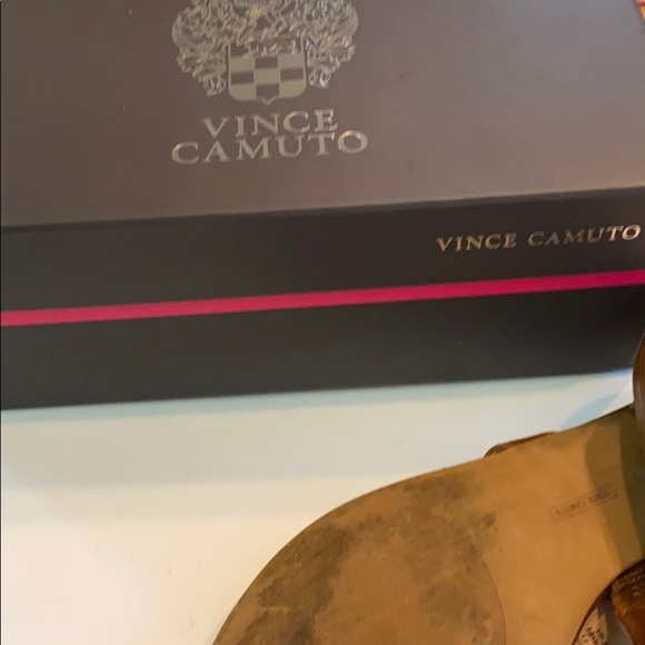 Vince Camuto VP-Braida Size 10 leather sandals - Picture 7 of 10